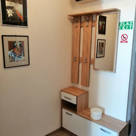 Apartman Jele Apartment *